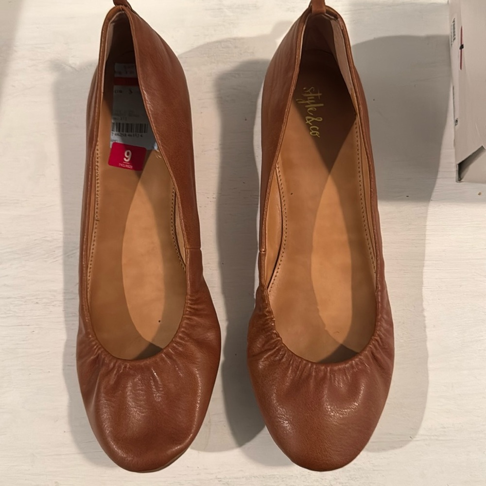 Size 9 Style & company slip on shoes ￼